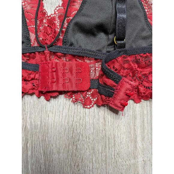 Lace Bralette Bra Womens Small Red Floral Sheer Wireless Adjustable Straps - Picture 6 of 7